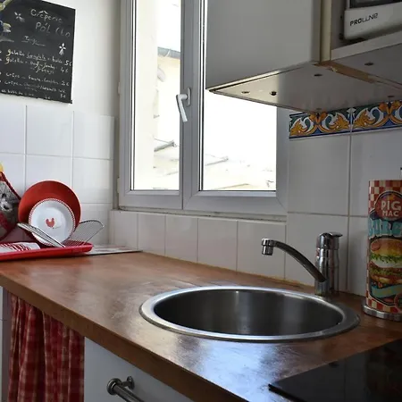 Appartement City Centre Studio With Amazing Views *